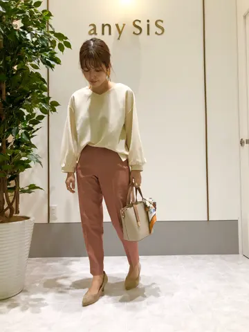 ANY SIS スタッフ コーディネート画像