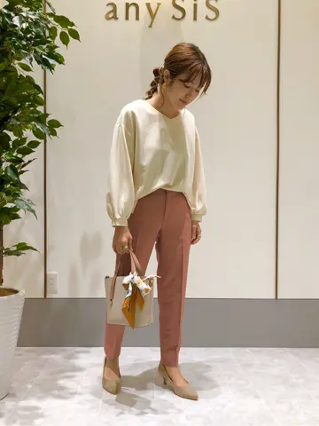 ANY SIS スタッフ コーディネート画像