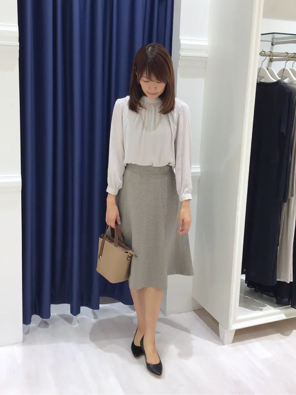 ANY SIS スタッフ コーディネート画像