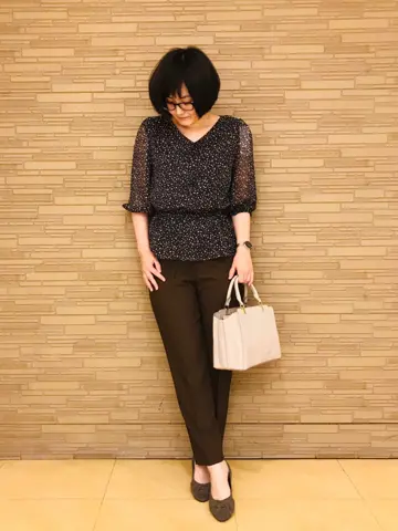 ANY SIS スタッフ コーディネート画像