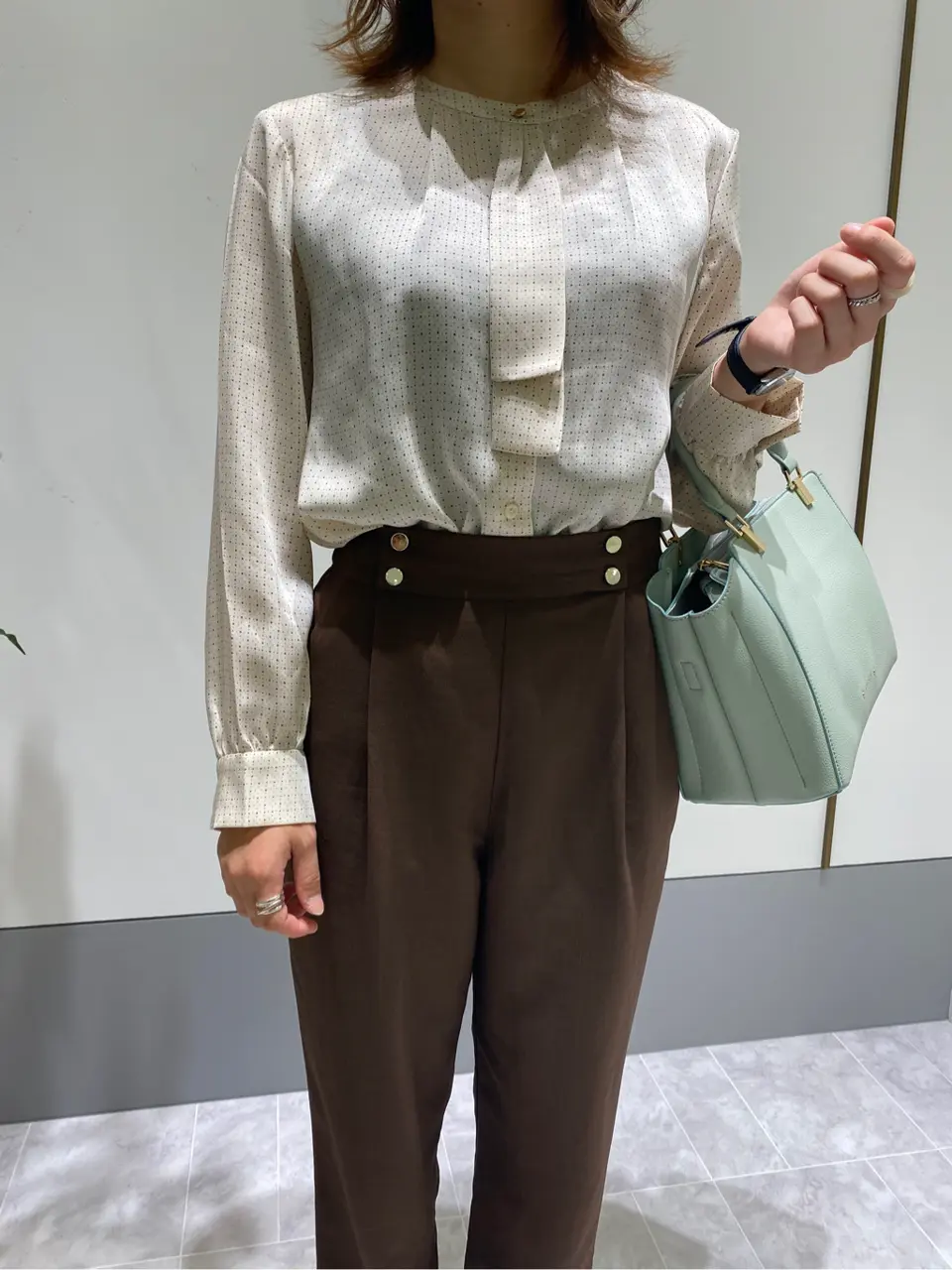 ANY SIS スタッフ コーディネート画像