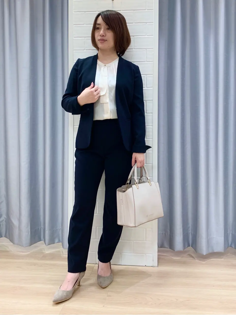 ANY SIS 丸岡 コーディネート画像