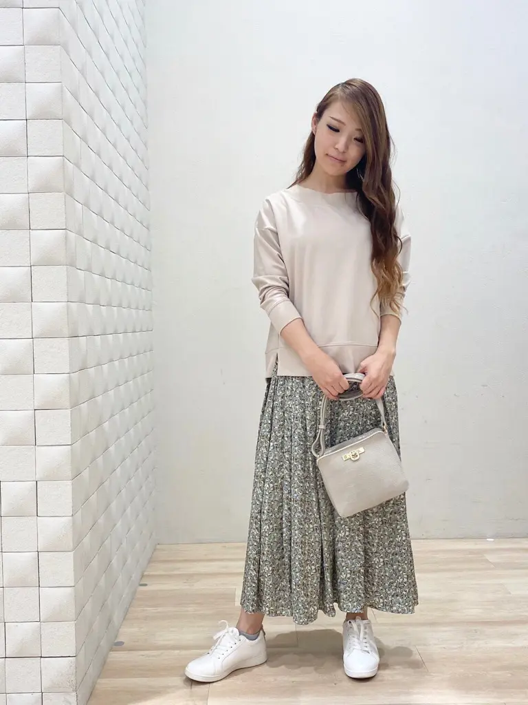 ANY SIS 土居 コーディネート画像