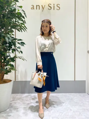 ANY SIS スタッフ コーディネート画像