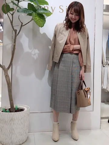 ANY SIS スタッフ コーディネート画像