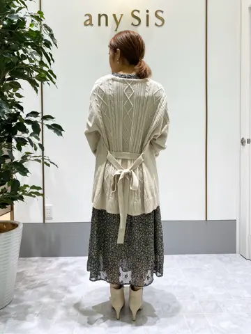 ANY SIS スタッフ コーディネート画像