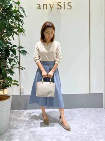 ANY SIS スタッフ コーディネート画像