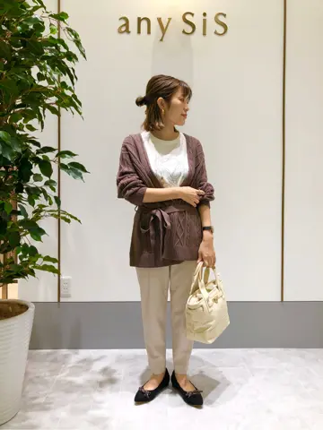 ANY SIS スタッフ コーディネート画像