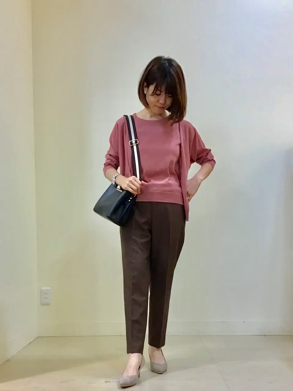 ANY SIS スタッフ コーディネート画像