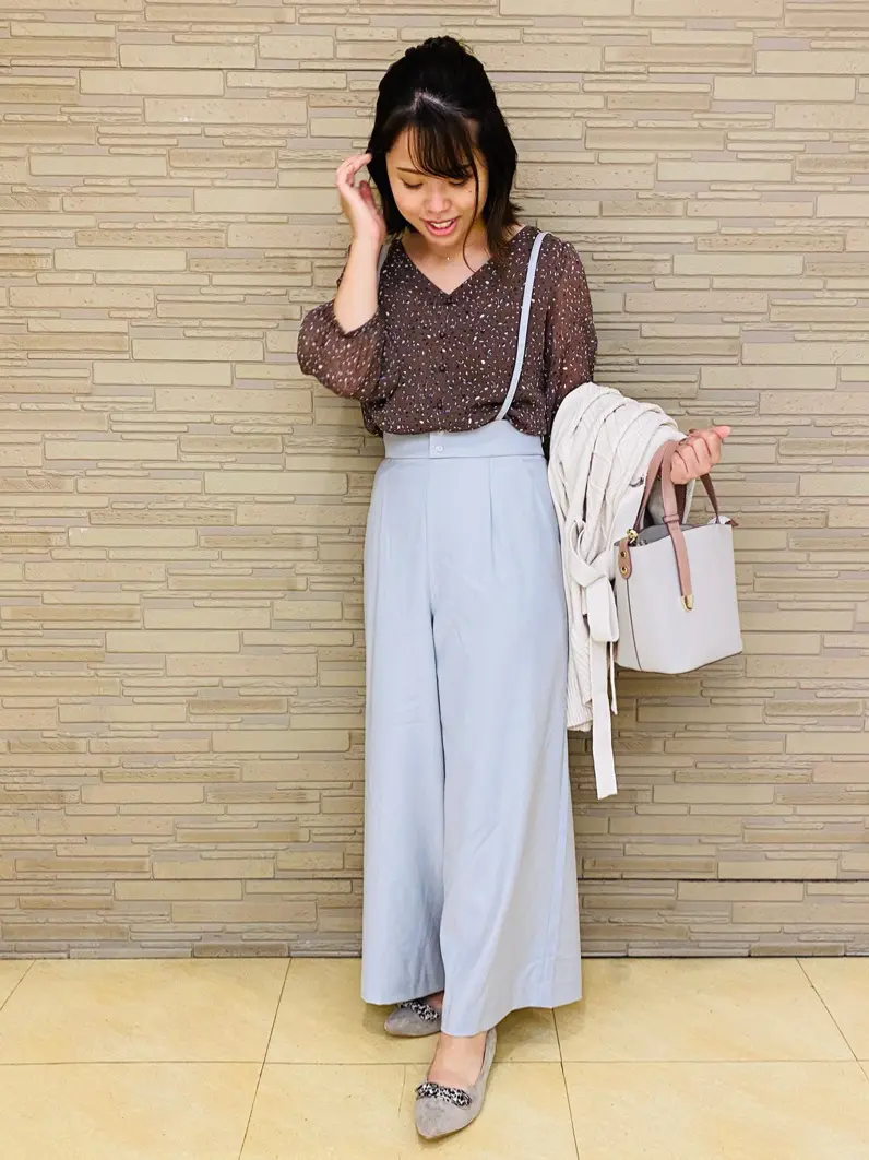 ANY SIS スタッフ コーディネート画像