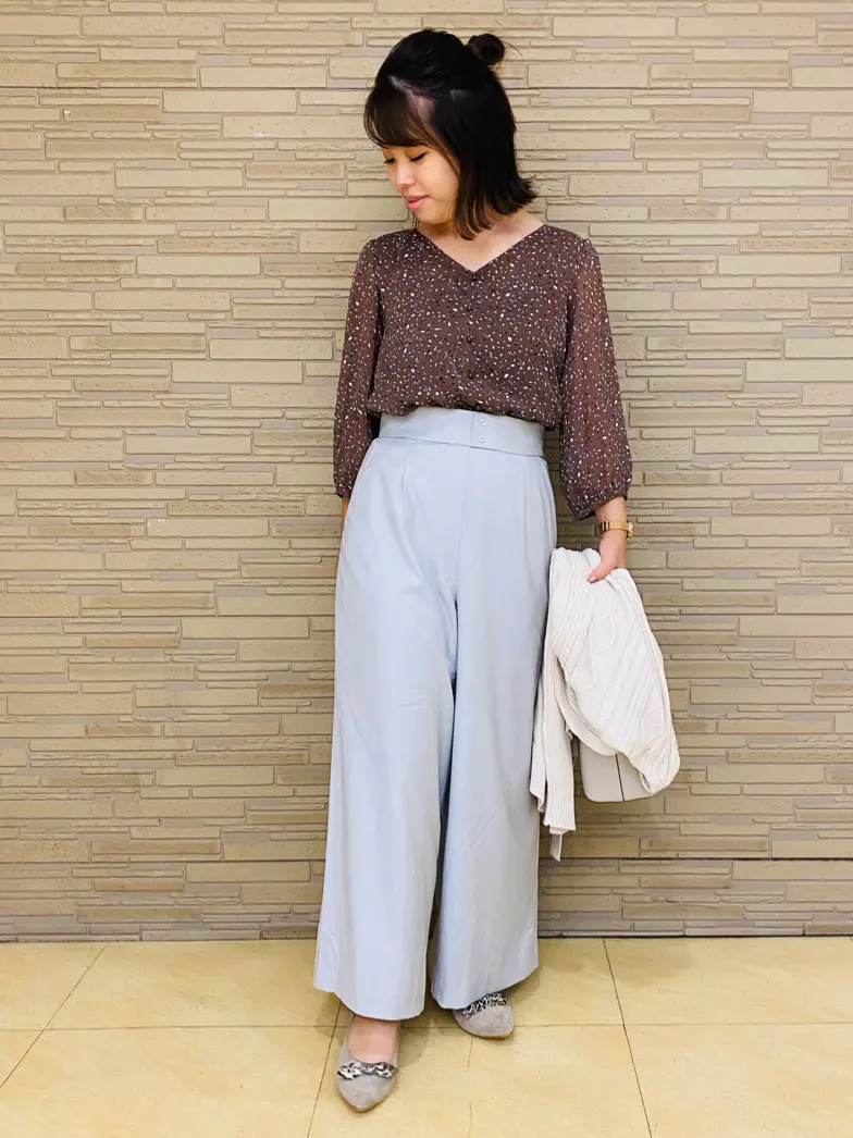 ANY SIS スタッフ コーディネート画像