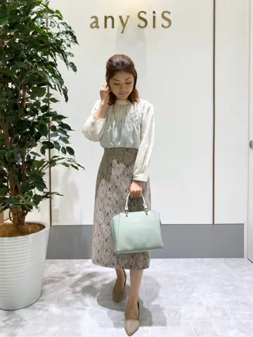 ANY SIS スタッフ コーディネート画像