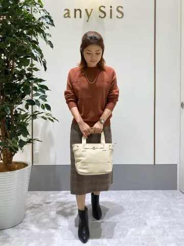 ANY SIS スタッフ コーディネート画像