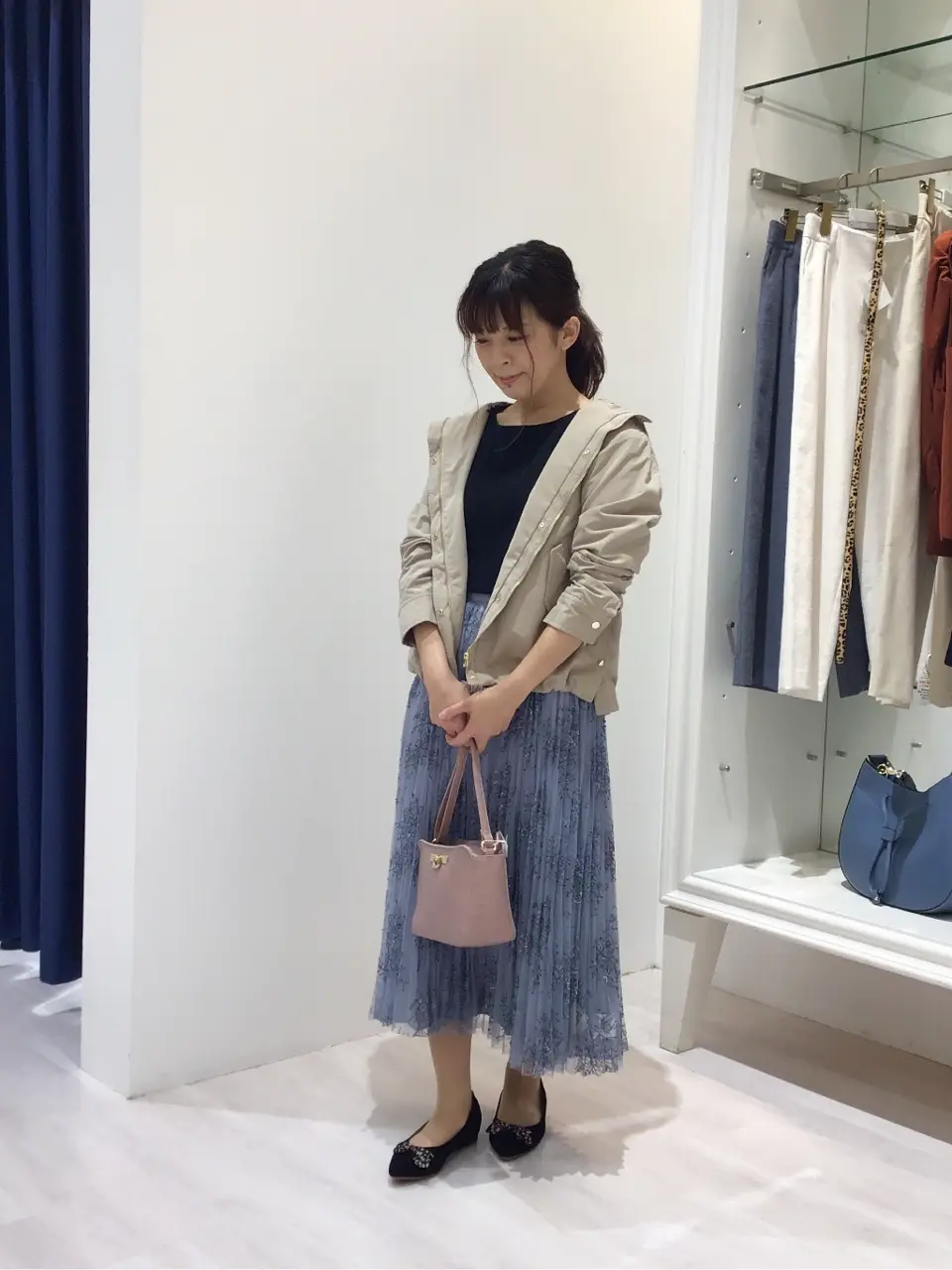 ANY SIS スタッフ コーディネート画像