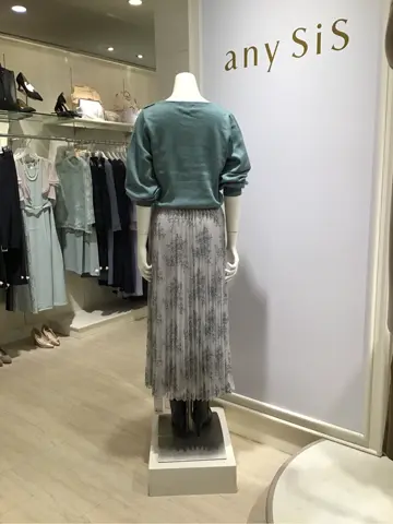 ANY SIS 島崎 コーディネート画像