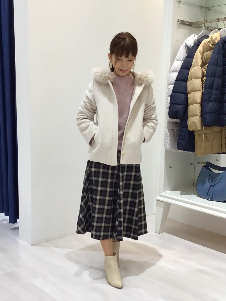 ANY SIS スタッフ コーディネート画像