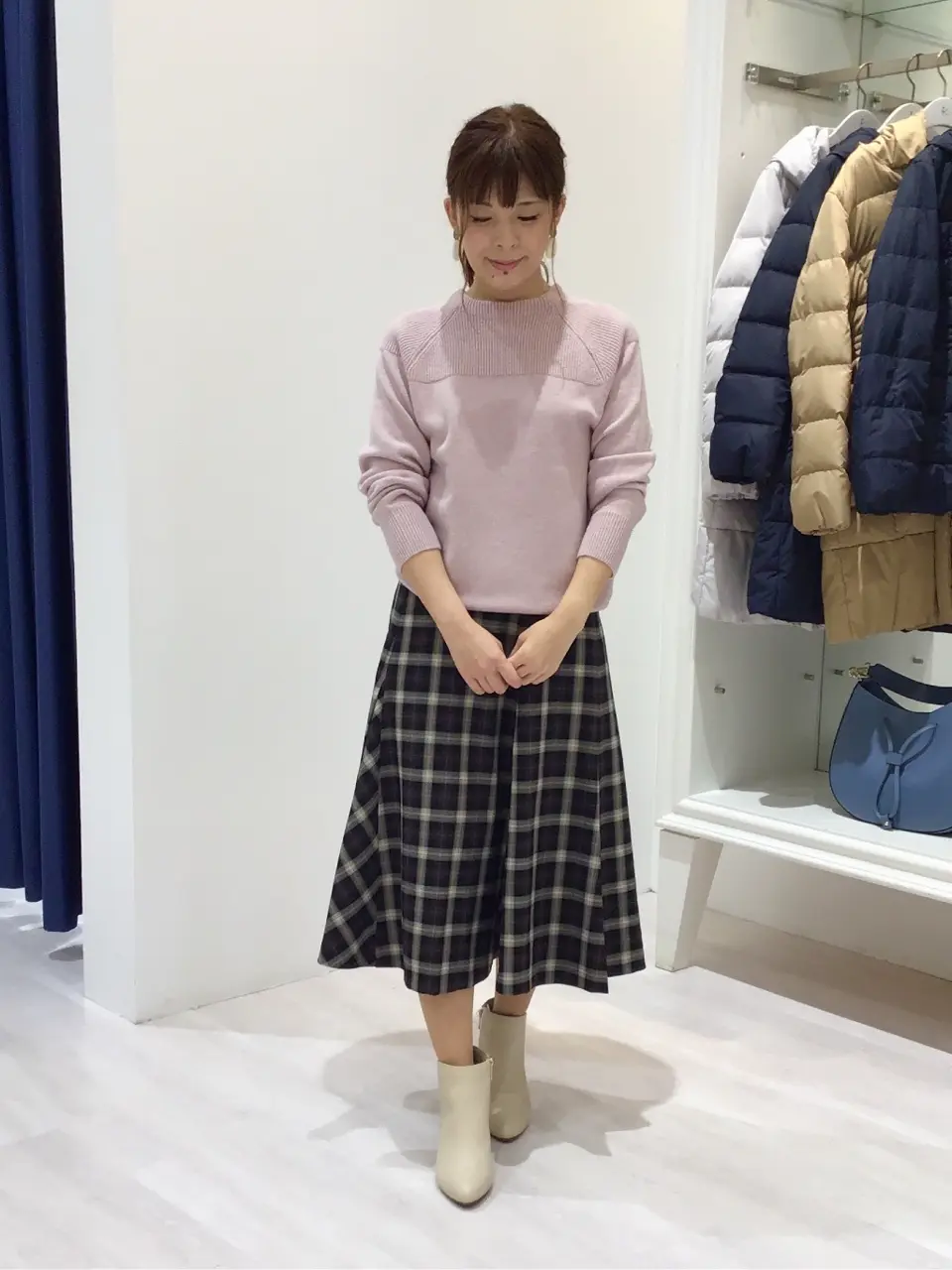 ANY SIS スタッフ コーディネート画像