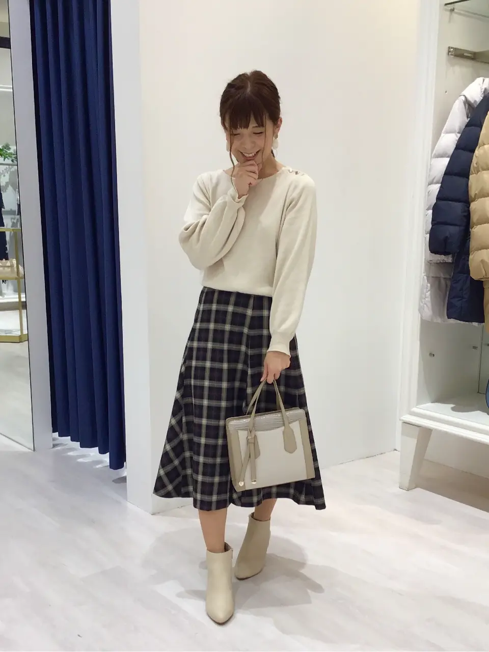 ANY SIS スタッフ コーディネート画像