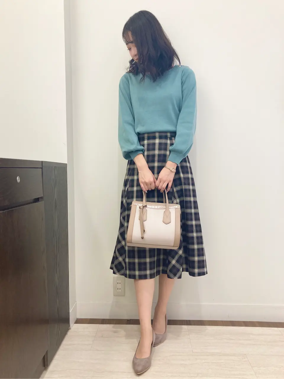 ANY SIS スタッフ コーディネート画像