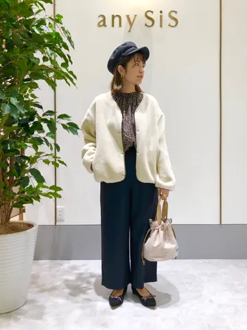 ANY SIS スタッフ コーディネート画像