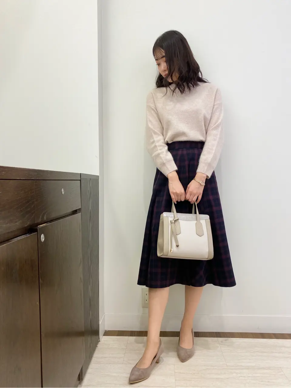 ANY SIS スタッフ コーディネート画像