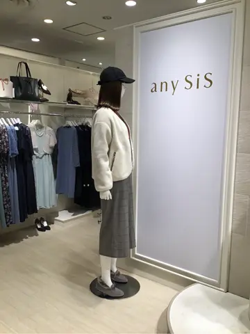 ANY SIS 島崎 コーディネート画像