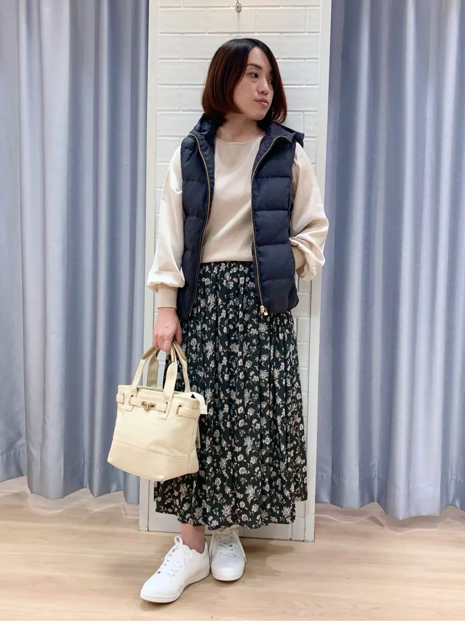 ANY SIS 丸岡 コーディネート画像