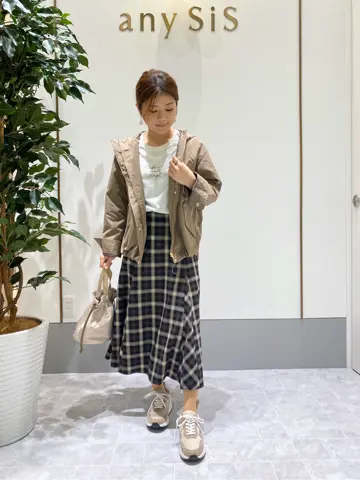 ANY SIS スタッフ コーディネート画像