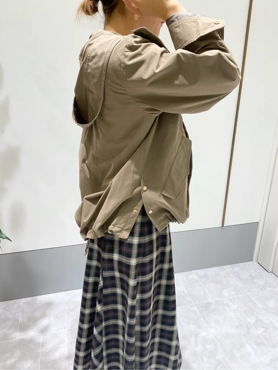 ANY SIS スタッフ コーディネート画像