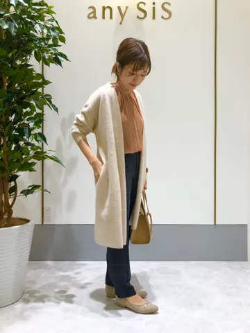 ANY SIS スタッフ コーディネート画像