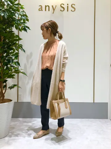 ANY SIS スタッフ コーディネート画像