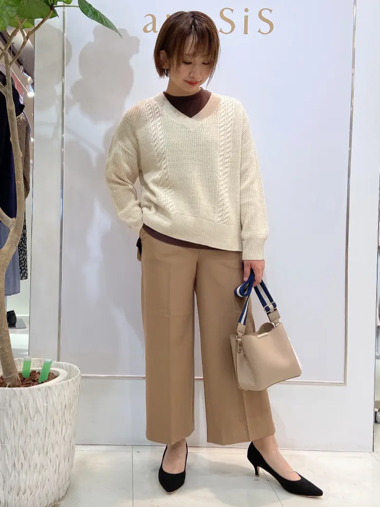 ANY SIS スタッフ コーディネート画像