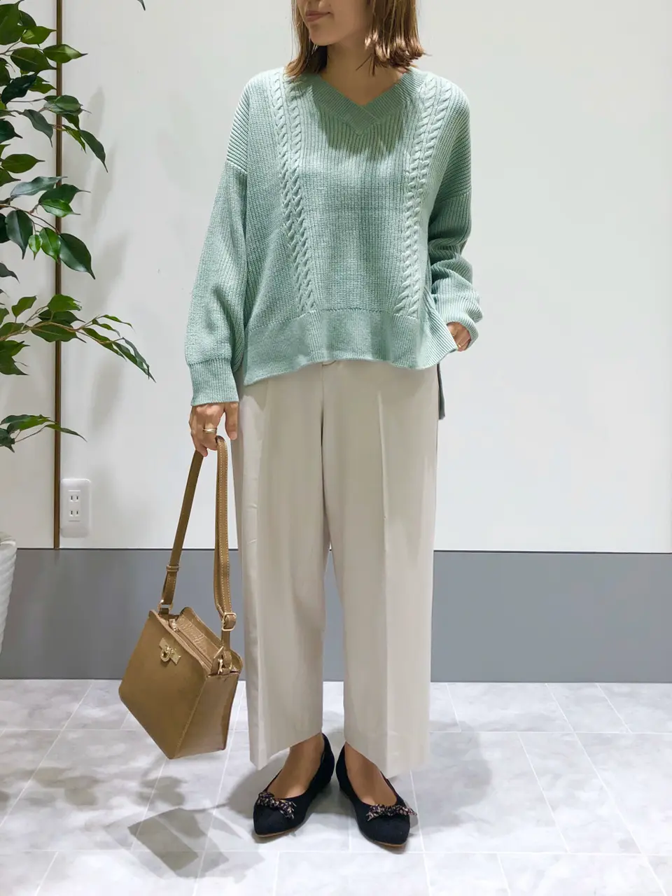 ANY SIS スタッフ コーディネート画像