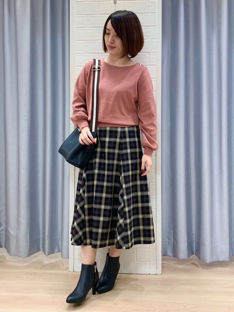 ANY SIS 丸岡 コーディネート画像