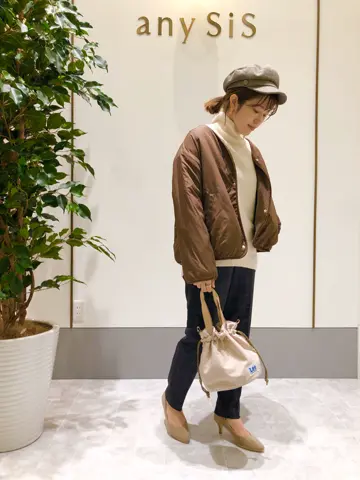 ANY SIS スタッフ コーディネート画像