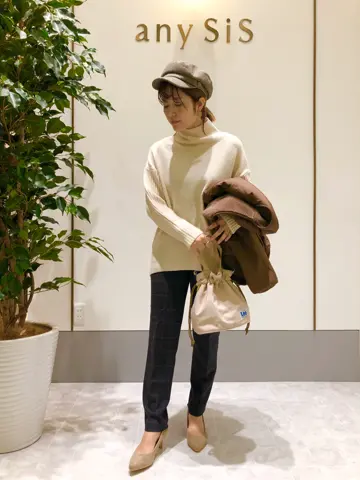 ANY SIS スタッフ コーディネート画像