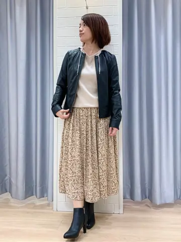 ANY SIS 丸岡 コーディネート画像