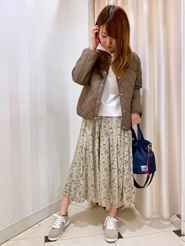 ANY SIS 金井 コーディネート画像