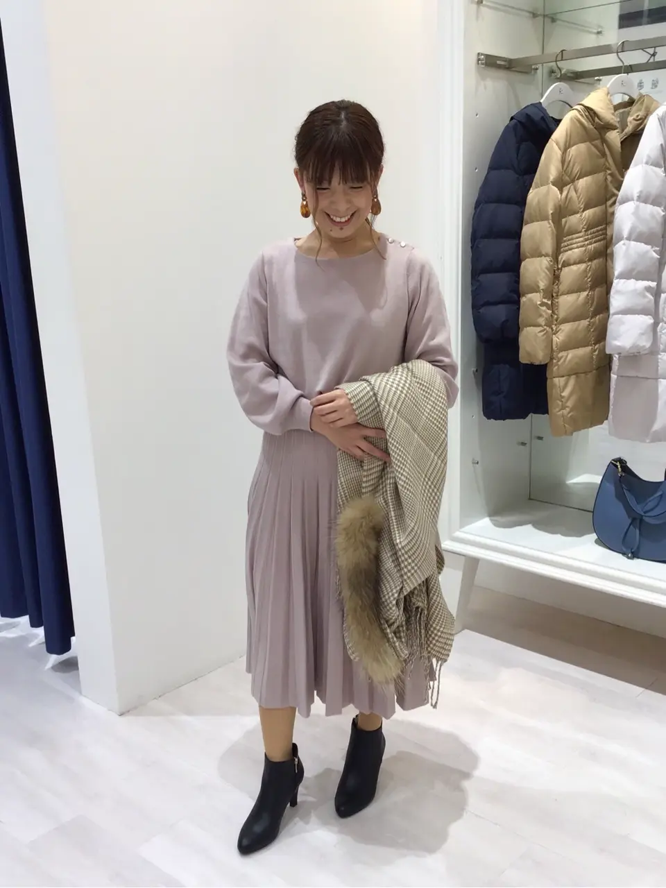 ANY SIS スタッフ コーディネート画像