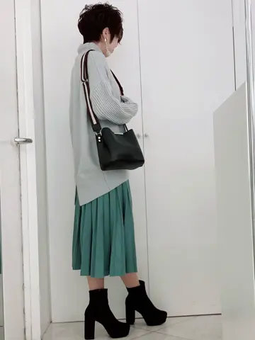 ANY SIS スタッフ コーディネート画像