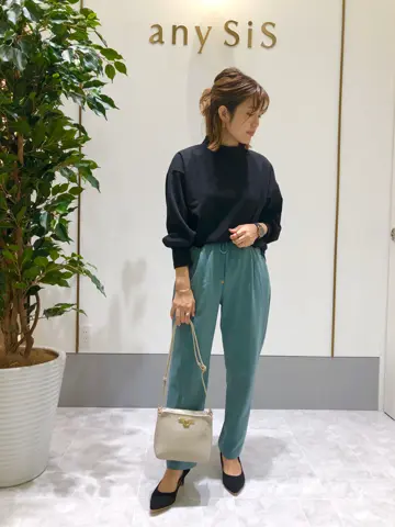 ANY SIS スタッフ コーディネート画像