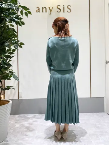 ANY SIS スタッフ コーディネート画像