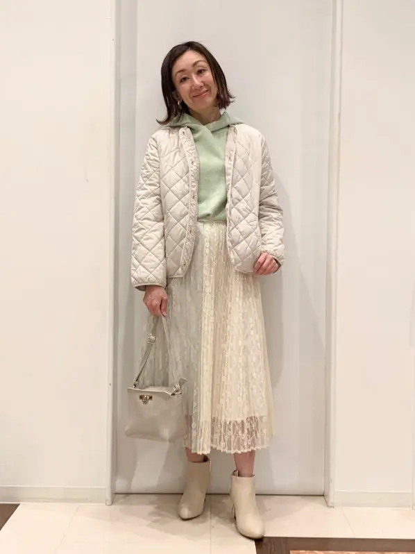 ANY SIS スタッフ コーディネート画像