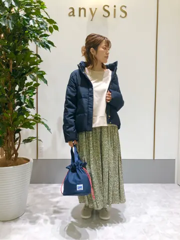 ANY SIS スタッフ コーディネート画像