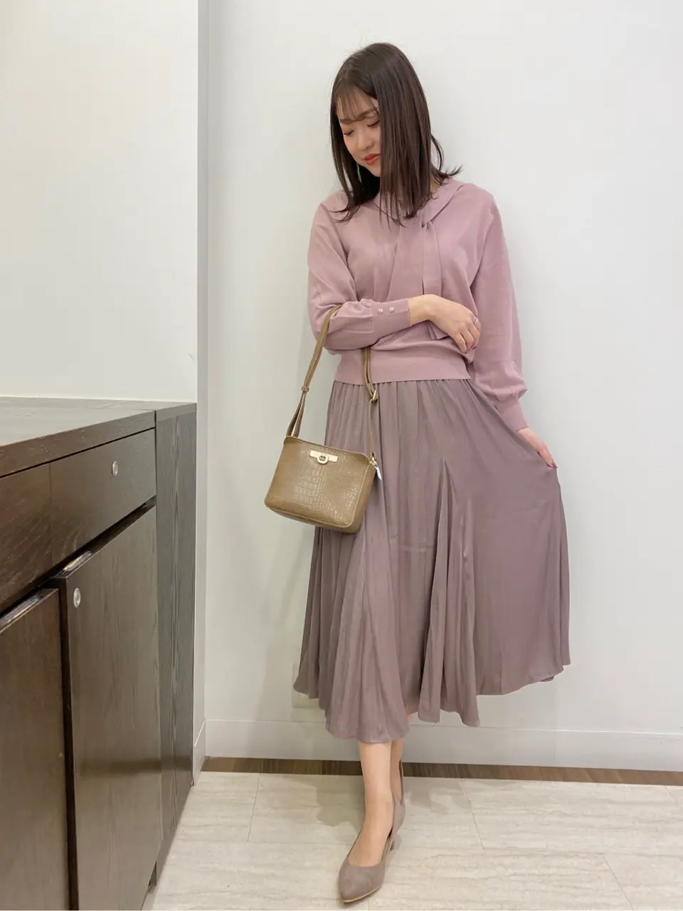 ANY SIS スタッフ コーディネート画像