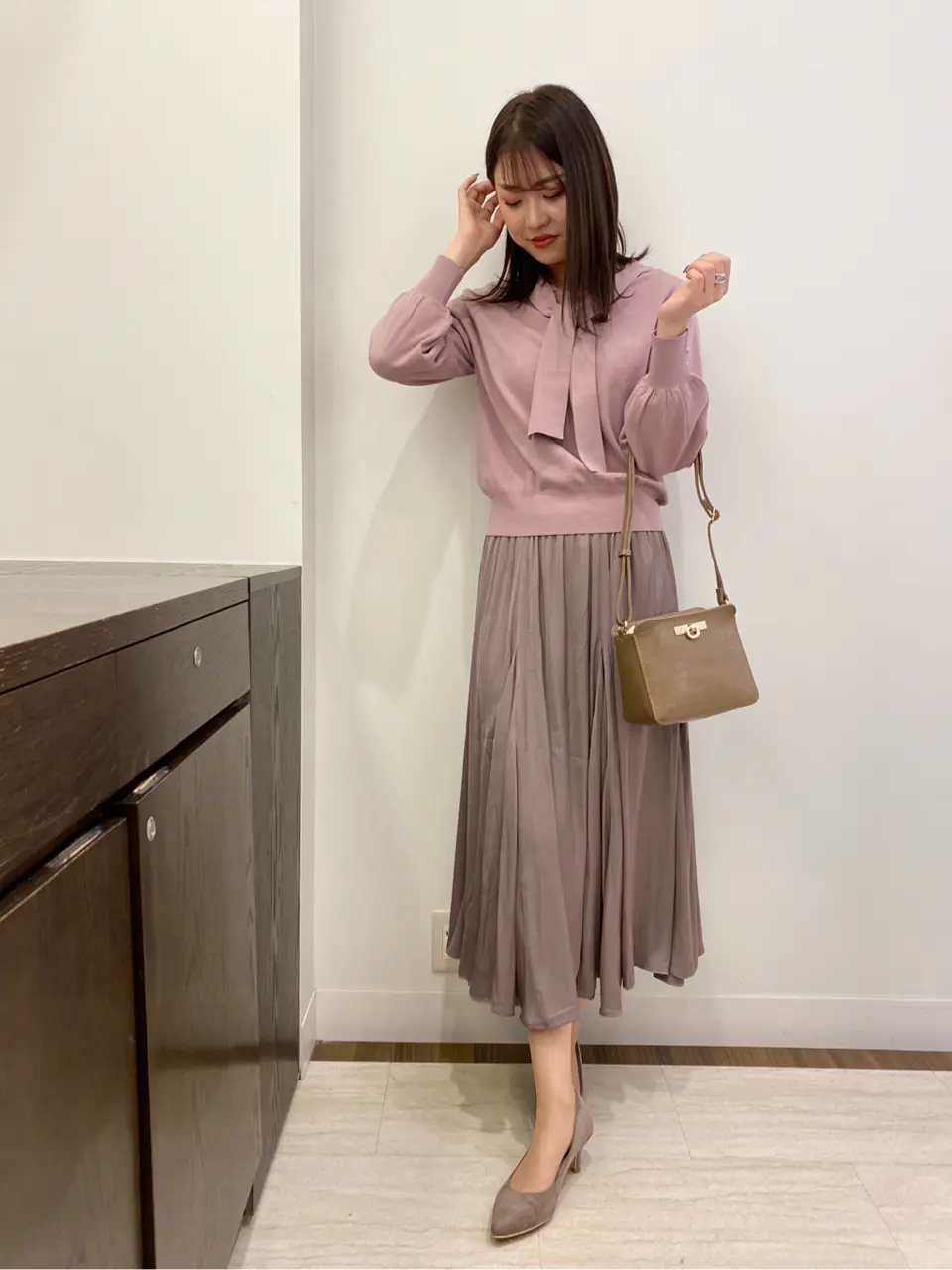 ANY SIS スタッフ コーディネート画像