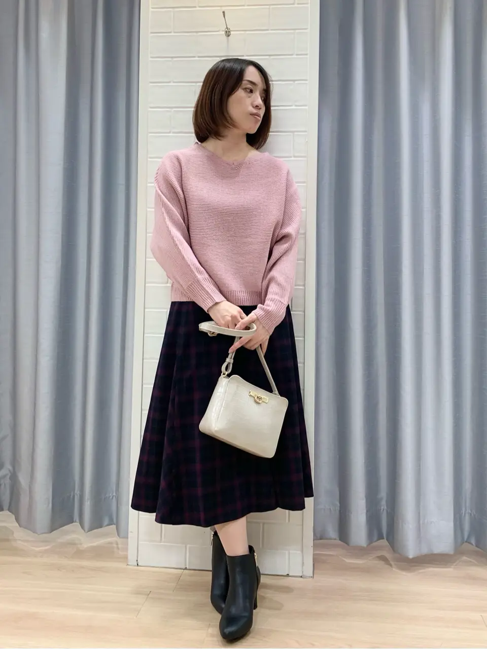 ANY SIS 丸岡 コーディネート画像