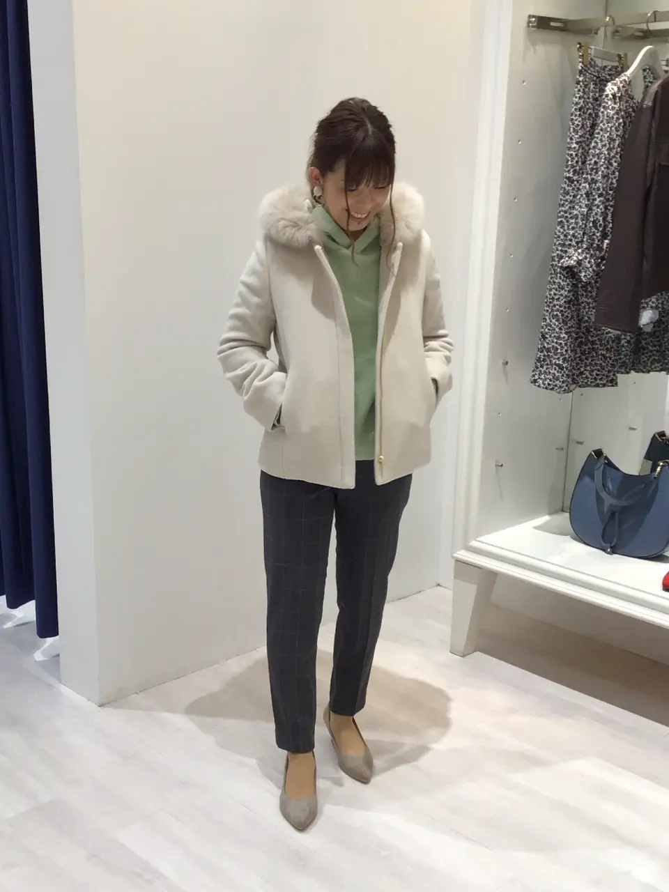 ANY SIS スタッフ コーディネート画像