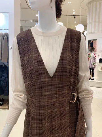 ANY SIS 田中 コーディネート画像