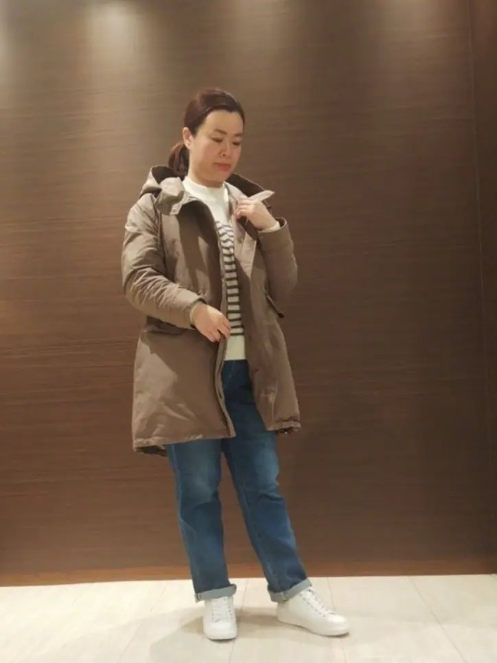  スタッフn コーディネート画像